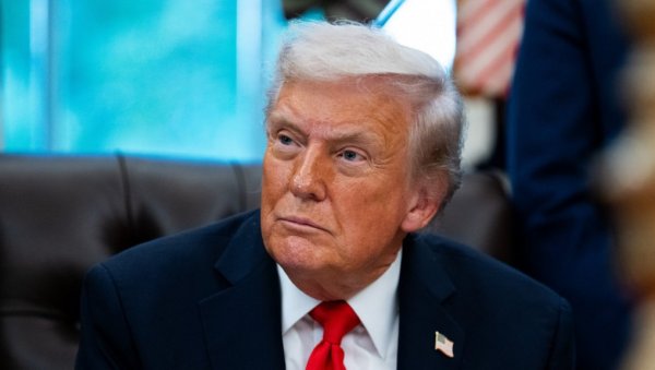 ДОК ТРАМП ПОКУШАВА ЈЕДНО, ЕВРОПА РАДИ ДРУГО: У позадини рата у Украјини одвија се нешто што мења све ДОК ТРАМП ПОКУШАВА ЈЕДНО, ЕВРОПА РАДИ ДРУГО: У позадини рата у Украјини одвија се нешто што мења све