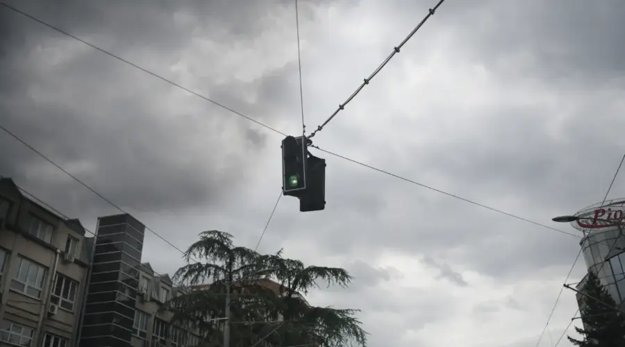 U Srbiji danas naoblačenje i jak vetar