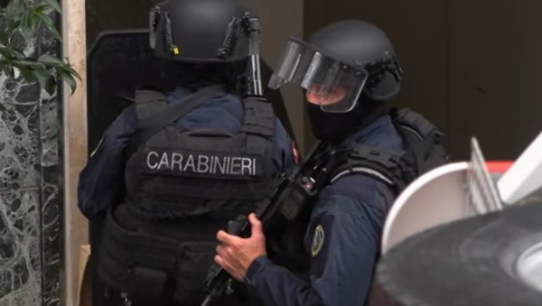 ФРАНЦУСКИ ХАОС СТИГАО У ИТАЛИЈУ: У Торину немири чак и у основној школи