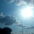U Vojvodini sunčano, sutra pre podne oblačno ponegde sa slabom kišom, posle podne razvedravanje u celoj zemlji.