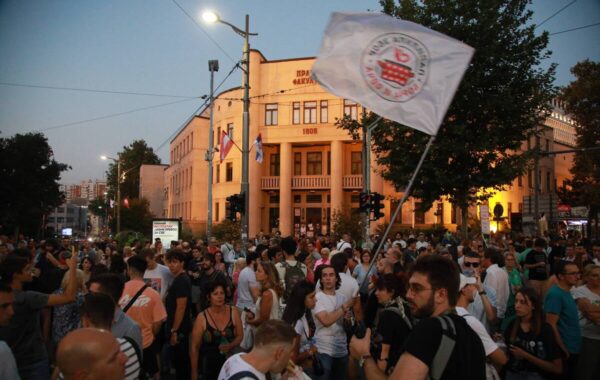 U amfiteatru Pravnog fakulteta nađena oprema za snimanje, rektor Đokić traži odgovornost | Srpska dijaspora