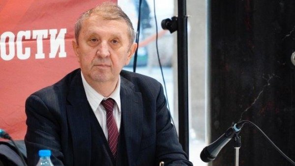 ПОЛА ВЕКА БРИГЕ О СРПСКОМ ЈЕЗИКУ ЋИРИЛИЦИ: У новој књизи проф. Срето Танасић сабрао све што се радило у славистици ПОЛА ВЕКА БРИГЕ О СРПСКОМ ЈЕЗИКУ ЋИРИЛИЦИ: У новој књизи проф. Срето Танасић сабрао све што се радило у славистици