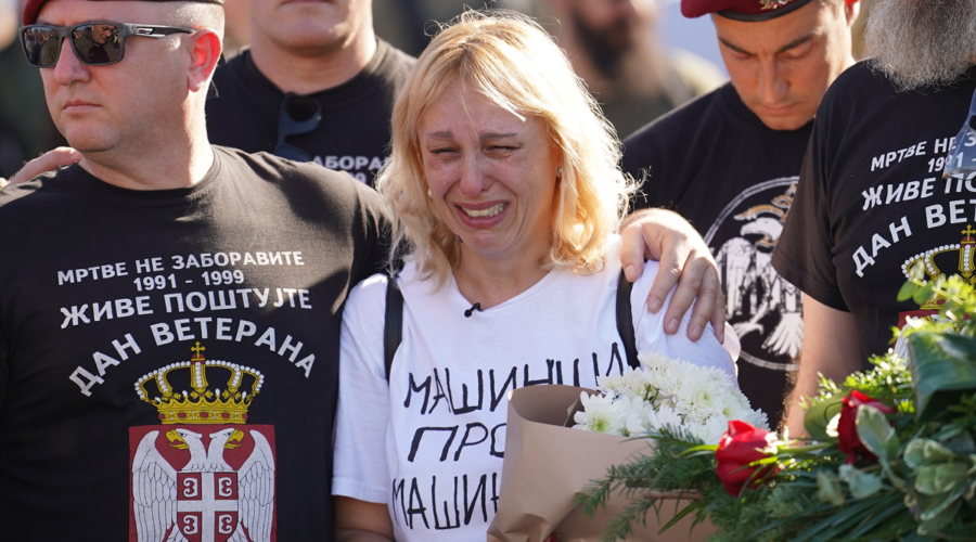 “UBILI SU MI SINA KORUPCIJOM, ALI NE MOGU DA ME UĆUTKAJU”: Britanski Telegraf posvetio čitav tekst Dijani Hrki i najavio istorijske izbore u Srbiji!