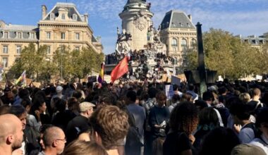 UČENICI PONOVO NA ULICAMA: Neredi posle mirnih demonstracija