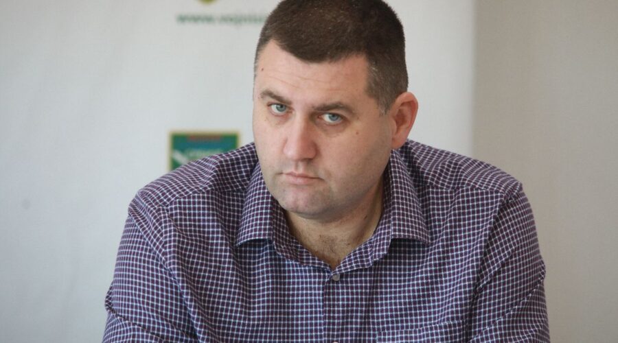 UHAPŠEN NOVICA ANTIĆ: Policija upala u kuću bivšeg predsednika vojnog sindikata zbog objave na društvenim mrežama!