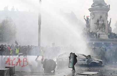 Udarac za vlast: Upravni sud Francuske ukinuo zabranu demonstracija u Parizu