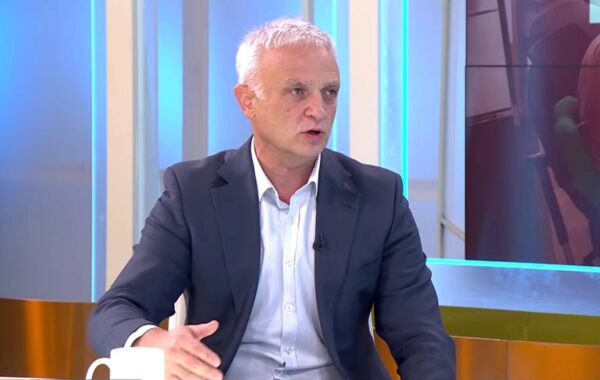 Upravni odbor Nova.rs pozvao novinare da ostanu ili uzmu otpremnine, Femić kaže: To je pokušaj da se redakcija slomi | Srpska dijaspora