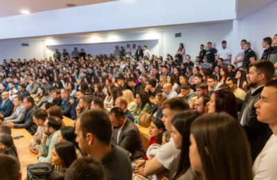 VAŽNO OBAVEŠTENjE ZA STUDENTE: Produžen rok za prijavu za kredite i stipendije, evo do kada možete da konkurišete