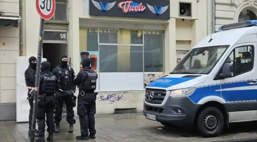 Velika racija u Nemačkoj: Specijalci ,,udarili“ na trgovce oružjem i drogom | Srpska dijaspora
