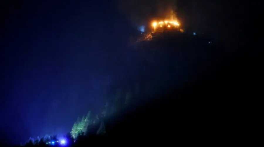 Veliki plamen zahvatio Hitlerovo “Orlovo gnezdo” (FOTO)