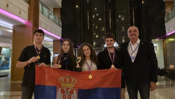 ПЕТ ЗЛАТА У АНТАЛИЈИ: Велики успех ученика Математичке гимнанзије на почетку такмичарске сезоне