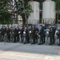 Više od 140 bivših i sadašnjih pripadnika službi bezbednosti uputilo apel kolegama: Ostanite verni Ustavu i zakonu