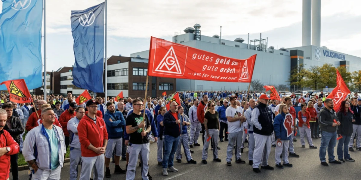 vise-od-47.000-pozicija-na-udaru:-spor-oko-drzavne-podrske-rezovima-u-folksvagenu vise-od-47.000-pozicija-na-udaru:-spor-oko-drzavne-podrske-rezovima-u-folksvagenu