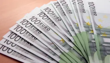 Vlasnici menjačnica: Pojačana kupovina evra počela mesec dana pred parlamentarne izbore