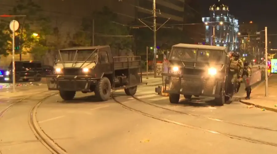 Vozila Žandarmerije za razbijanje demonstracija viđena u centru Beograda | Srpska dijaspora
