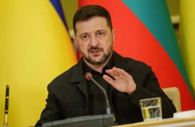 ZELENSKI NIJE ZADOVOLjAN TRAMPOVIM PONAŠANjEM: Šalje pregovarački tim u SAD, besan i zbog odluke EU