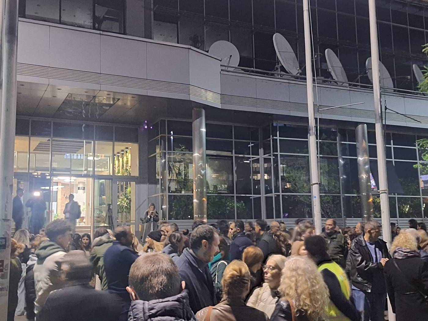 zaposleni-nove,-n1,-danasa,-radara-i-forbsa:-zajednicki-protest-u-utorak-u-19-casova zaposleni-nove,-n1,-danasa,-radara-i-forbsa:-zajednicki-protest-u-utorak-u-19-casova