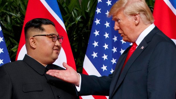 ОВО ВЕЋ ОЗБИЉНО СМРДИ, ШТА СЕ ДЕШАВА СА КИМ ЏОНГ УНОМ? Трамп тажио састанак са севернокорејским колегом - из Пјонгјанга мук