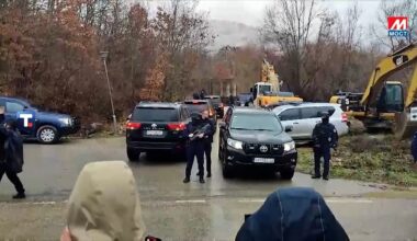 Zatvoreno više lokala, gosti morali da napuste objekte! Akcija policije u severnom delu Kosovske Mitrovice i Zvečanu: Inspektori i dalje češljaju dokumentaciju