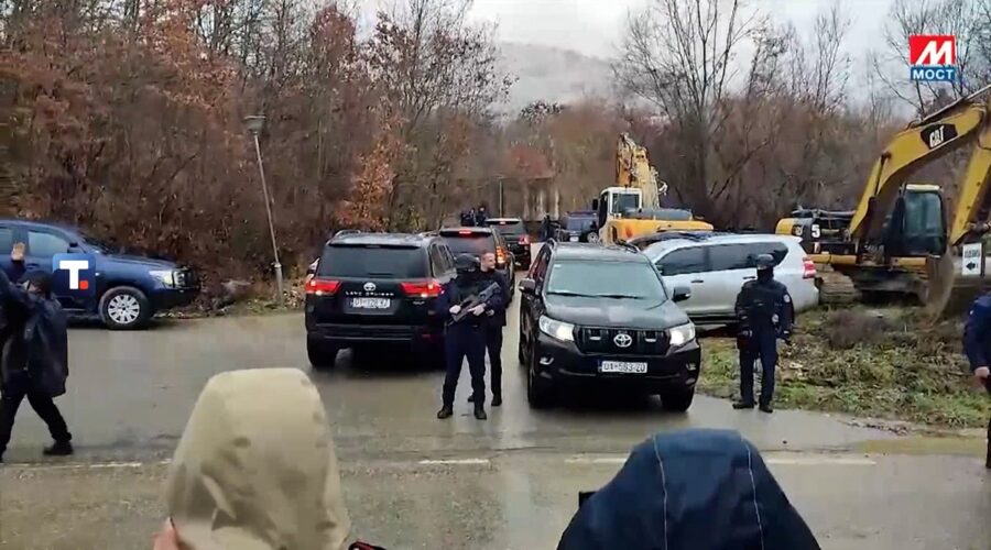 Zatvoreno više lokala, gosti morali da napuste objekte! Akcija policije u severnom delu Kosovske Mitrovice i Zvečanu: Inspektori i dalje češljaju dokumentaciju