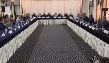 „OVO NEMA VEZE SA POLITIKOM, OVO JE BORBA ZA OPSTANAK“: Srbi sa Kosova okrenuli leđa Vučiću i podržali Studentsku listu! (VIDEO)