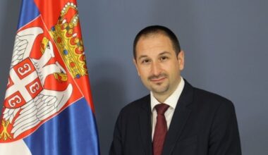 „PREDLOŽILI SMO ČETIRI BIRAČKA MESTA, RIK ODOBRIO SAMO DVA“: Ambasador Stefanović otkrio kako su Srbi u Pertu i Brizbejnu ostali bez mogućnosti da glasaju! (VIDEO)