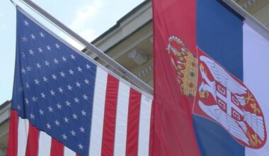 „RADUJEMO SE MIRNOJ TRANZICIJI VLASTI“: Sjedinjene Američke Države čestitale Studentskoj listi pobedu na izborima u Srbiji!