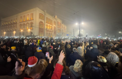 „VREME ODGOVORNOSTI JE KONAČNO DOŠLO“: Studenti danas poslednji put održavaju 16 minuta tišine ispred Pravnog fakulteta!