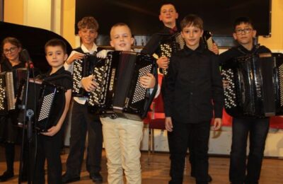 „Златна пчела“ – празник дечје музике, талента и заједништва